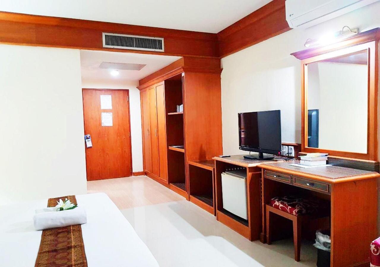 Jp Emerald Hotel Yasothon Exterior foto