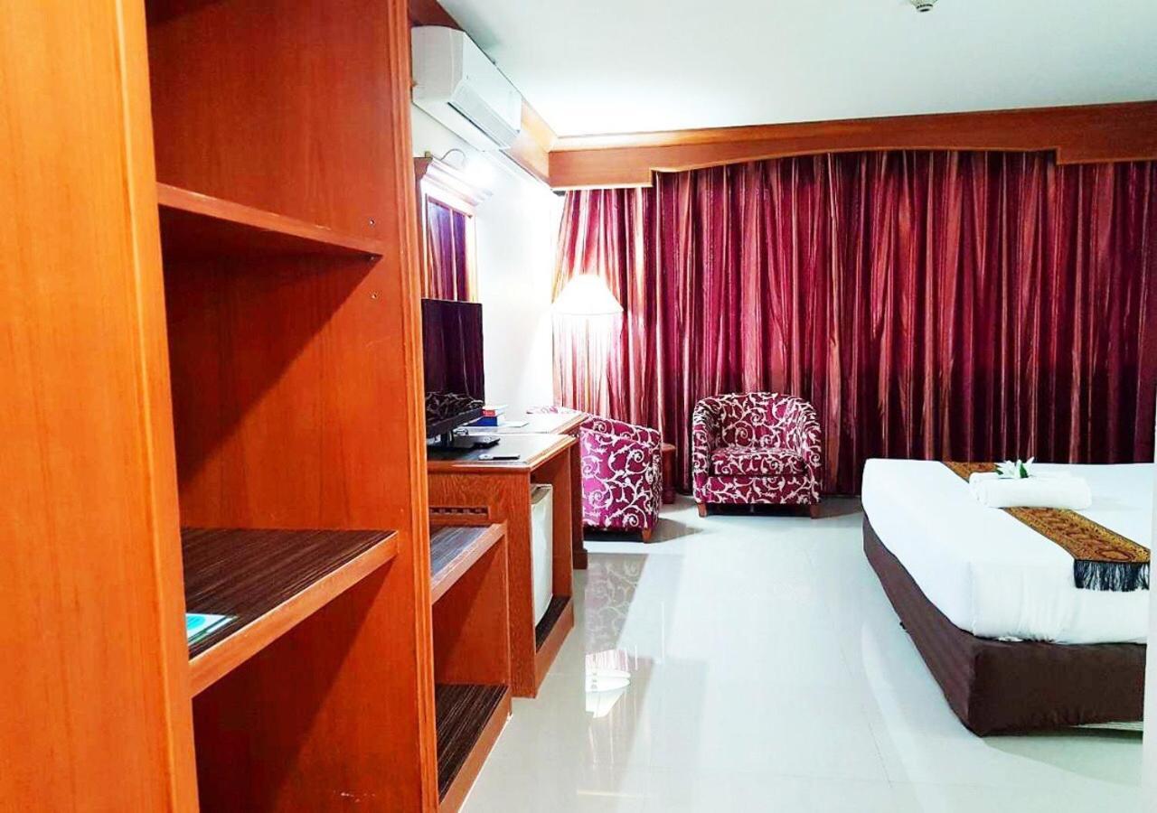 Jp Emerald Hotel Yasothon Exterior foto