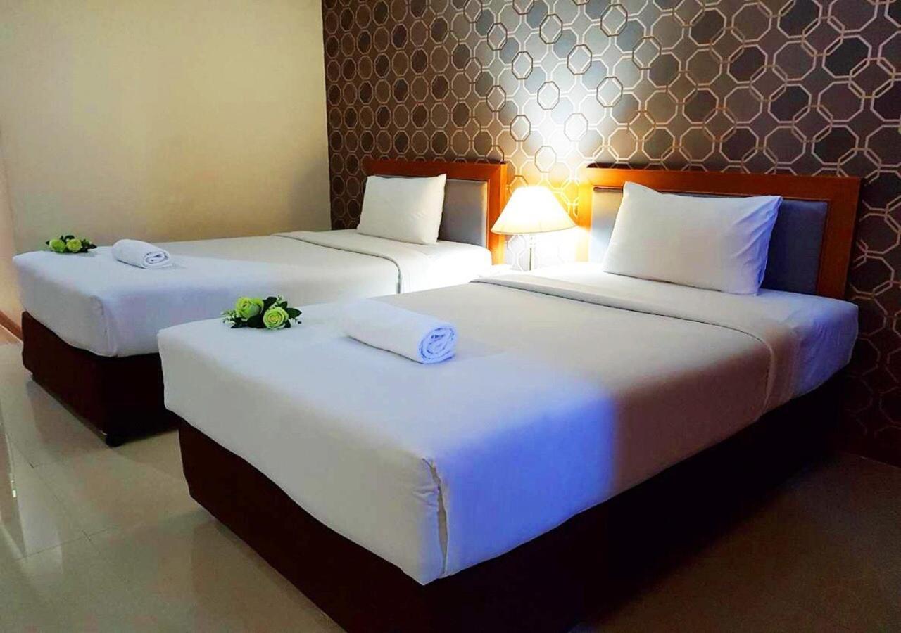 Jp Emerald Hotel Yasothon Exterior foto